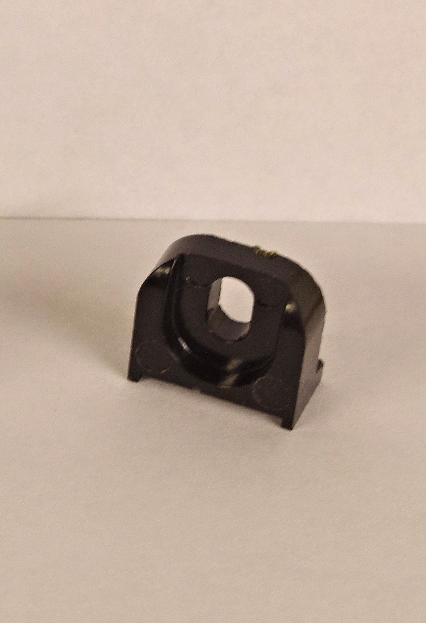 1 - New (old stock) IBM Selectric typewriter - Op shaft support