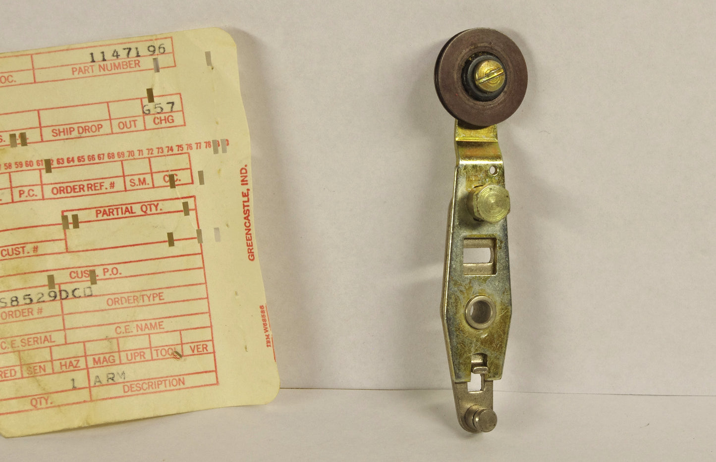 1 - New (old stock) IBM Selectric I typewriter part rotate arm 1147196